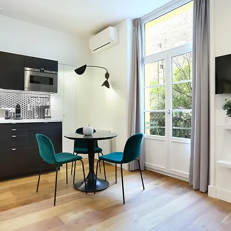Rent A - Blanche Paris