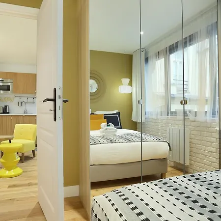 Rent A - Blanche Apartment Paris