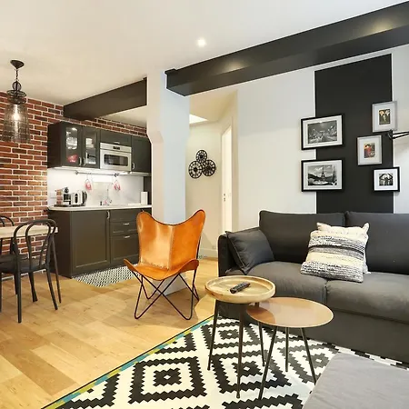Rent A - Blanche Apartment Paris