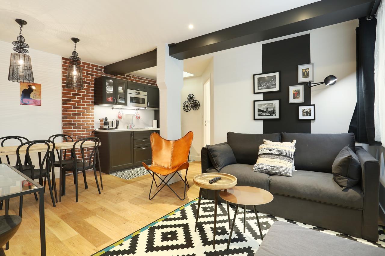 Rent A - Blanche Apartment Paris